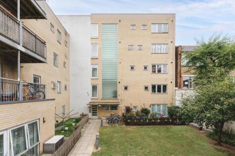 Maple Court-17.jpg