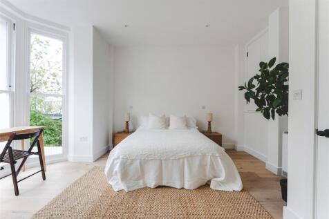 Clissold Close-13.jpg