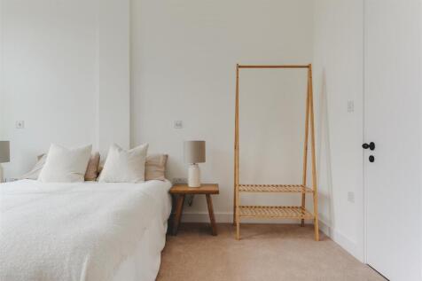 Clissold Close-28.jpg