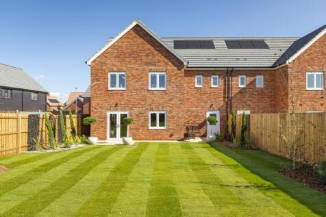 Chesterford Meadows ¿ Plot