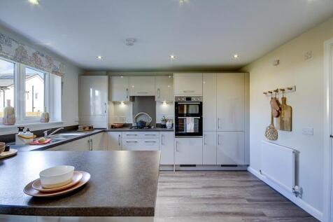 3 sided kitchen with lots of storage