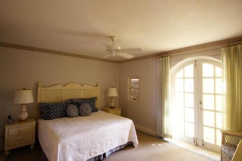 Spacious Bedroom