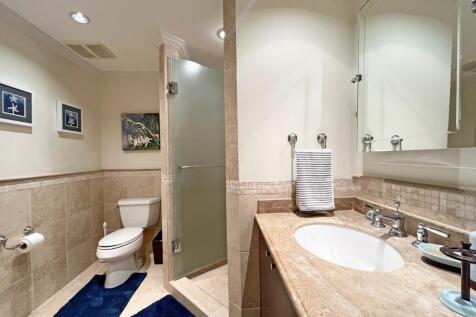 En suite bathroom