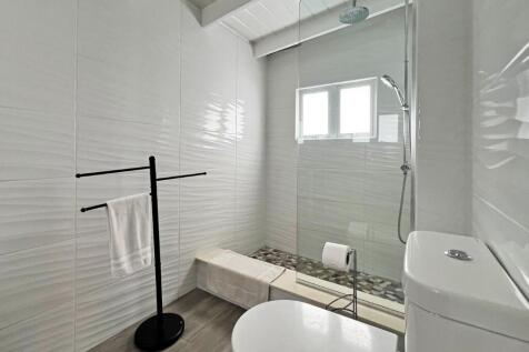 Bathroom - Cottage