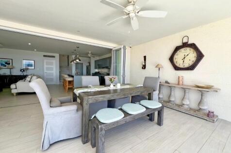 Airy Lounging Area