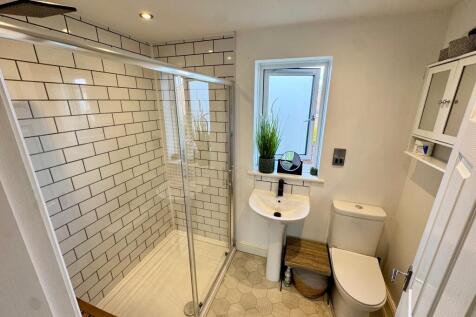 Master Ensuite