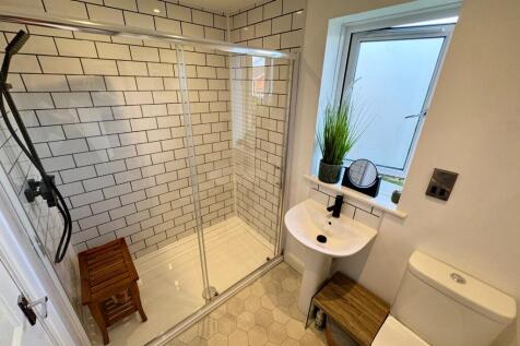 Master Ensuite