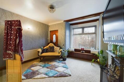 Living Room / Dining Room