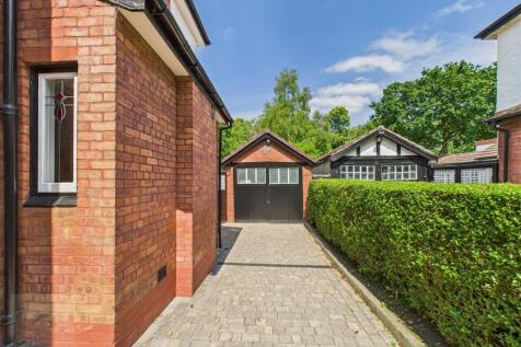Driveway/Garage