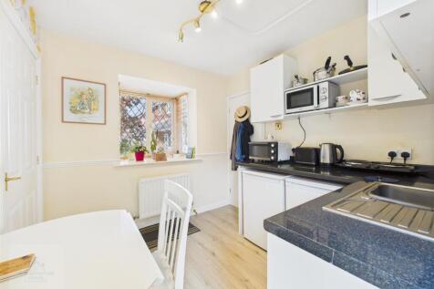 Annex Kitchen / Dining