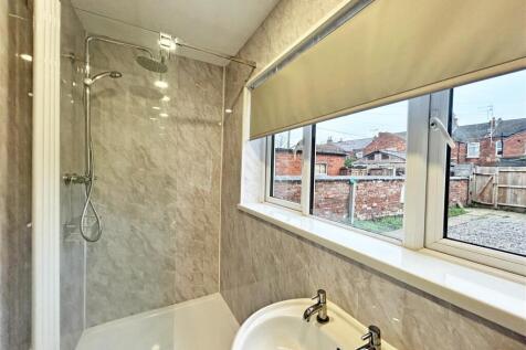 Bathroom Ground Floor