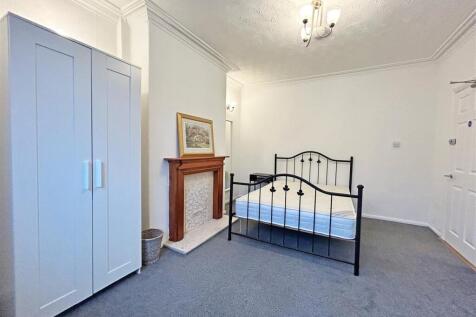 Bedroom Three / Reception Room