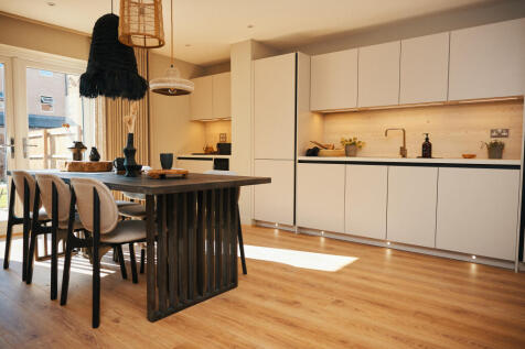 Kitchen &#43; utility