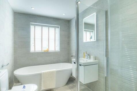 En-suite 1