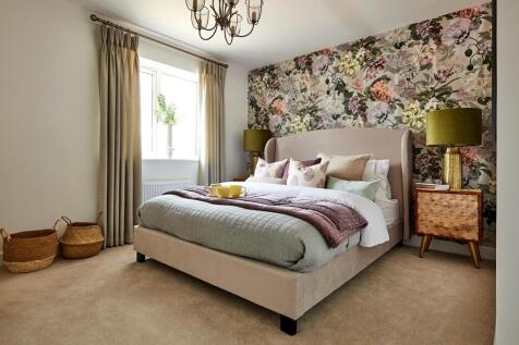 Main bedroom with ample space