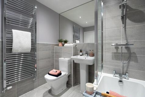 Modern and stylish family bathroom