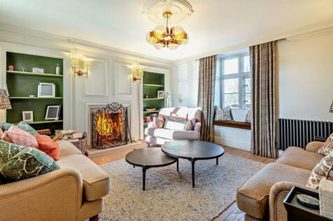 8581346-interior10-800.jpg
