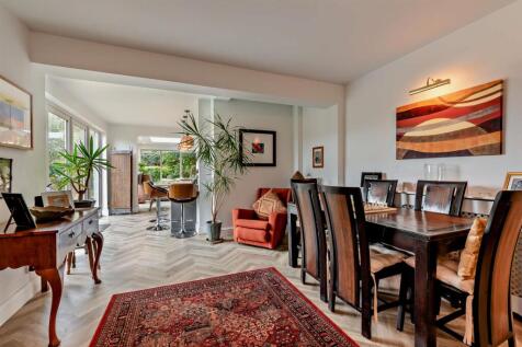 8625900-interior10-800.jpg