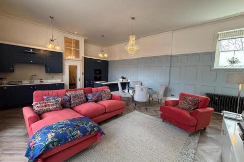 Quenington Apartment.8.jpeg