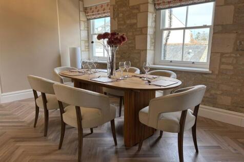 dining table.jpg