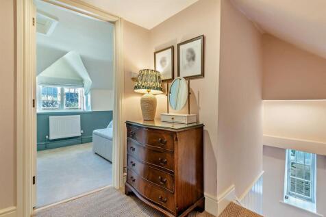 8631746-interior16-800.jpg