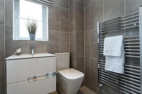 Tummel show home