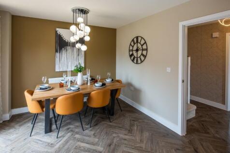 Avebury show home