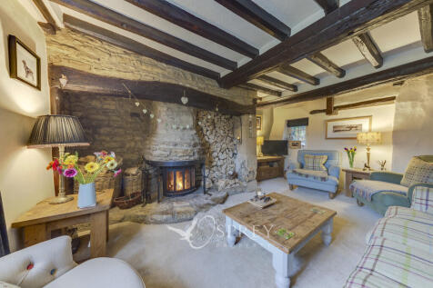 Living/ Dining Ro...