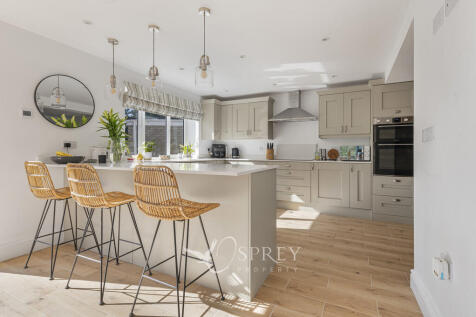 Kitchen/Dining Ro...