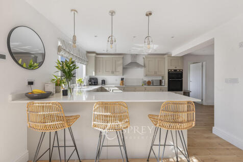 Kitchen/Dining Ro...