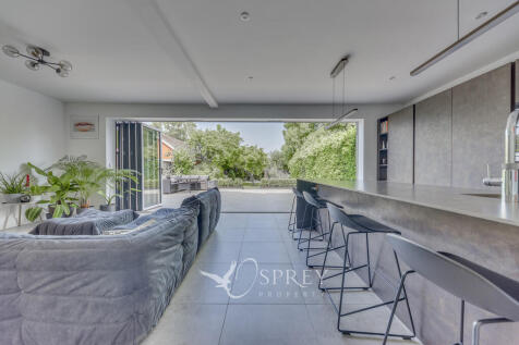 Open-plan Kitchen...