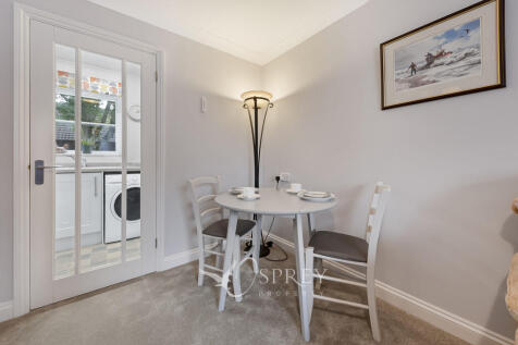 Living/Dining Roo...