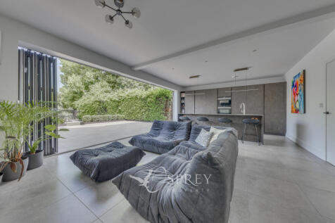 Open-plan Kitchen/Li