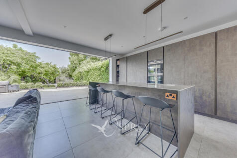 Open-plan Kitchen/Li