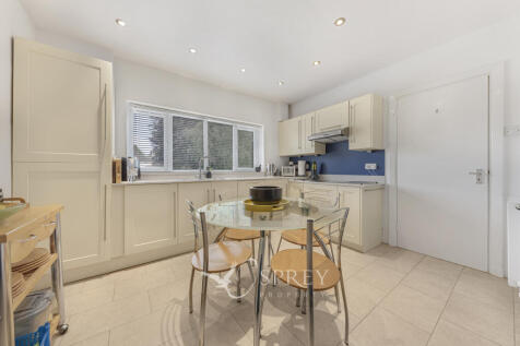 Kitchen/Breakfast Ro