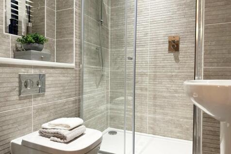 Example En Suite