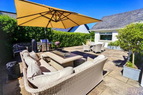 Rear Terrace off Kitchen