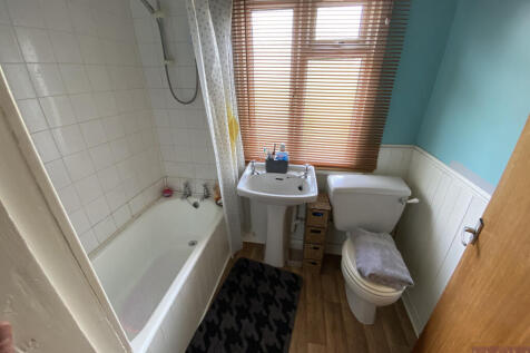 Wave Crest Bathroom