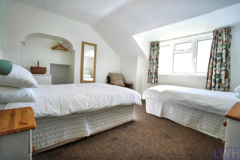 Rear Bedroom
