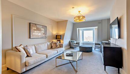 W8 7HY - 6th floor - 4 bedrooms - 2114sq ft - 4 b