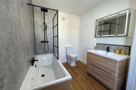 First Floor Bathroom