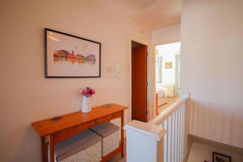 Top Floor Landing Space