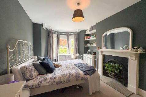 First Floor Rear Bedroom 