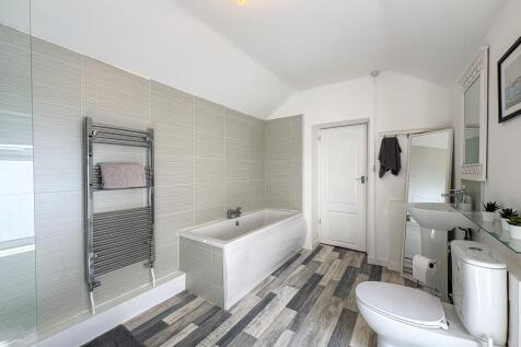 First Floor Bathroom