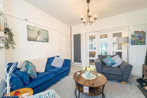 Front reception room