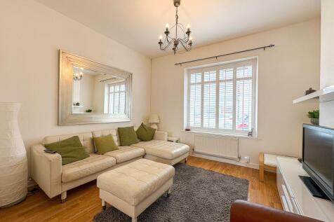 Open Plan Living/Dining Room