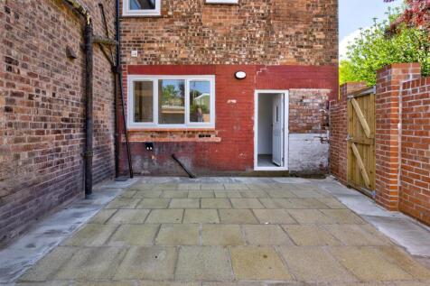 51 Avondale Road, Wigan-16.jpg