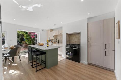 140 PEMBERTON ROAD-24.jpg
