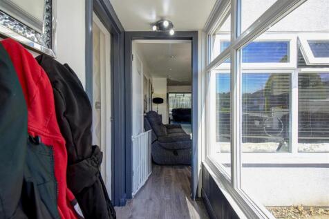 27 Shefford Crescent winstanley WN3 6LF-5.jpg