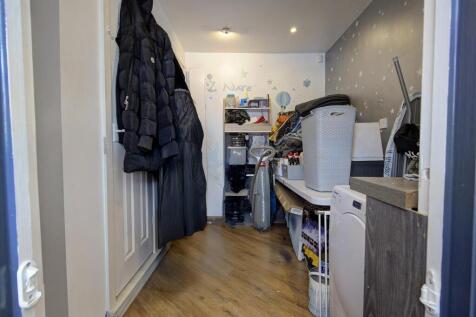 27 Shefford Crescent winstanley WN3 6LF-12.jpg